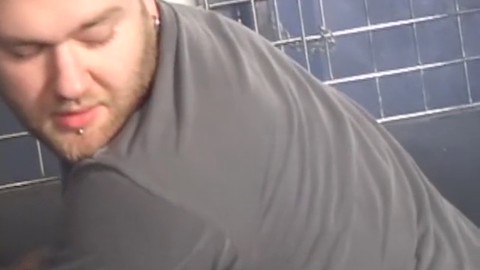 Mon derrière poilu d'homme prêt pour l'action