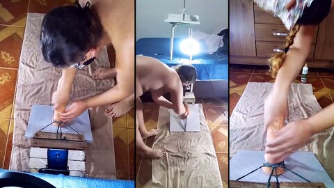 Mirelladelicia prende un gigantesco dildo in posizione doggy style mentre indossa mutandine rosse