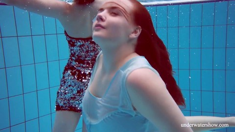 am Pool
